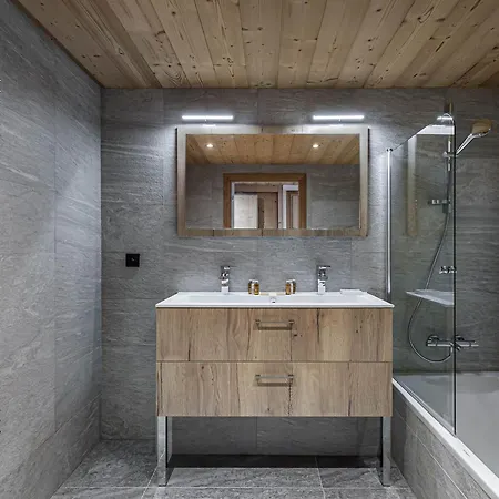 Magnifique Duplex 9 Pers à Avec Balcon Et Parking - Fr-1-563-34 Apartamento Courchevel