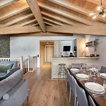 Magnifique Duplex 9 Pers A Avec Balcon Et Parking - Fr-1-563-34