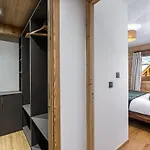 Magnifique Duplex 9 Pers A Avec Balcon Et Parking - Fr-1-563-34 * Courchevel