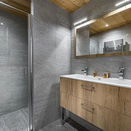 Apartment Magnifique Duplex Neuf A Courchevel, 4 Chambres, Garage, Balcon - Fr-1-563-34