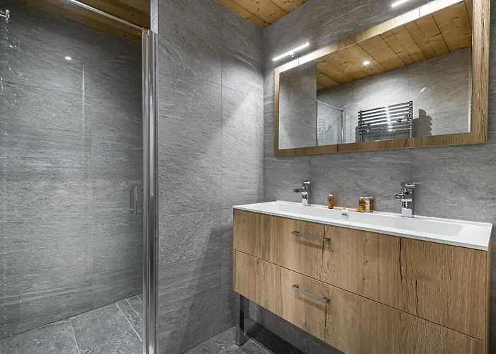 Magnifique Duplex 9 Pers A Avec Balcon Et Parking - Fr-1-563-34 *